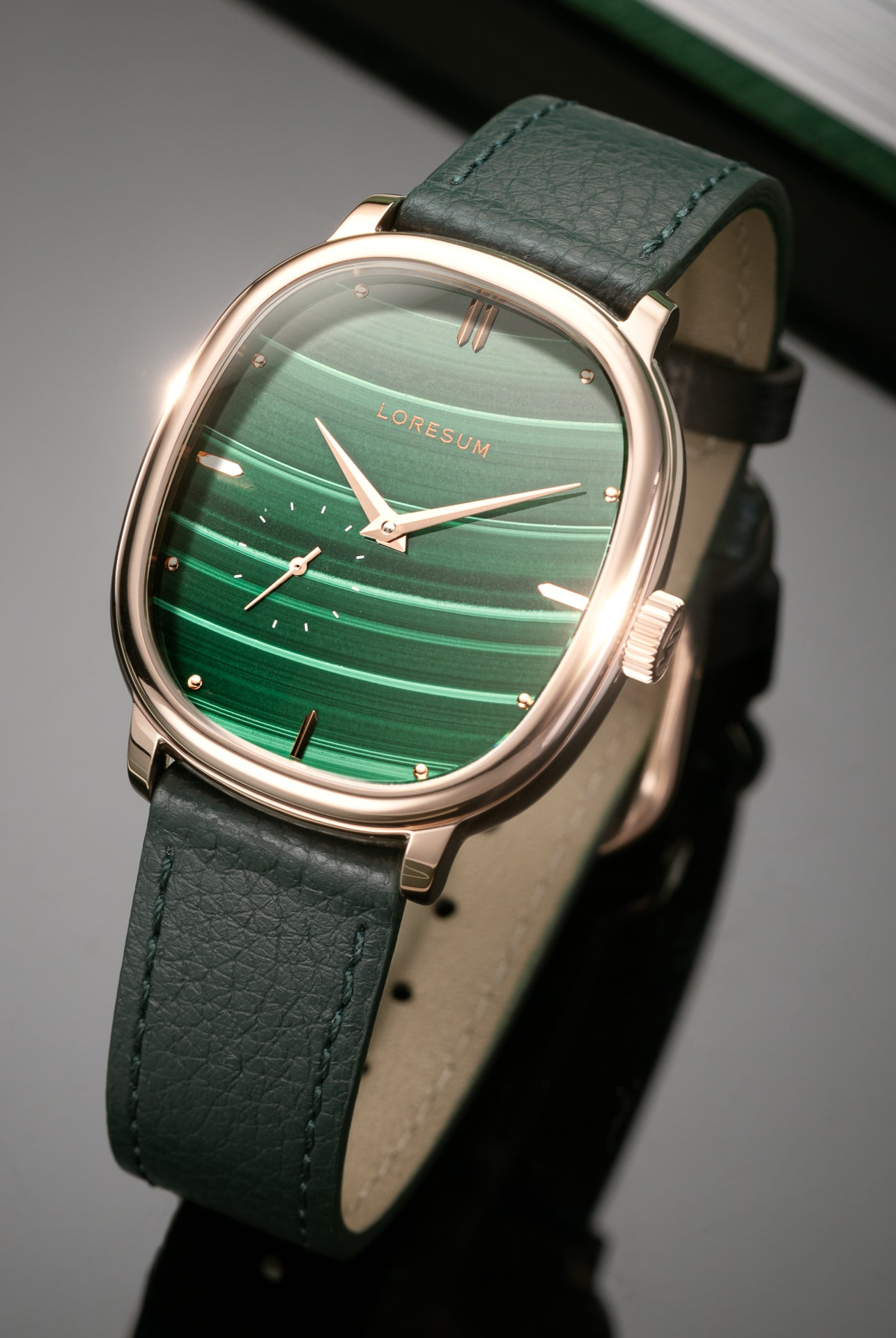 LS06 - Malachite table roll