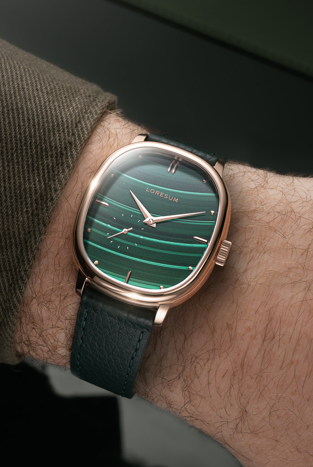 LS06 - Malachite wrist roll shot