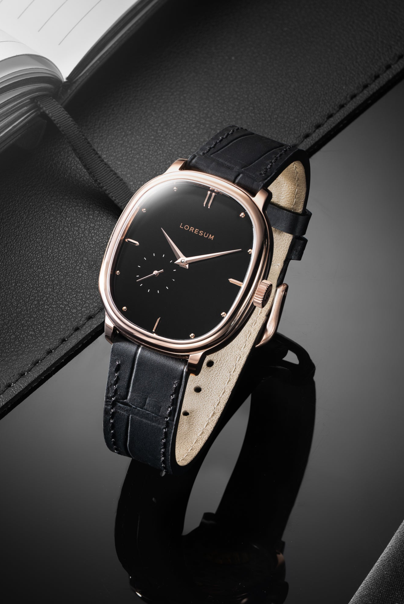 LS06 - Onyx table roll