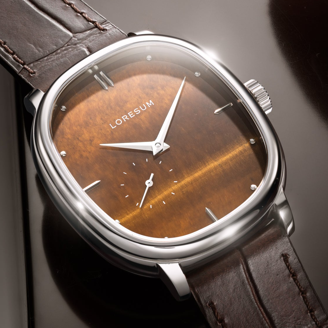 LS06 - Tiger's eye dial