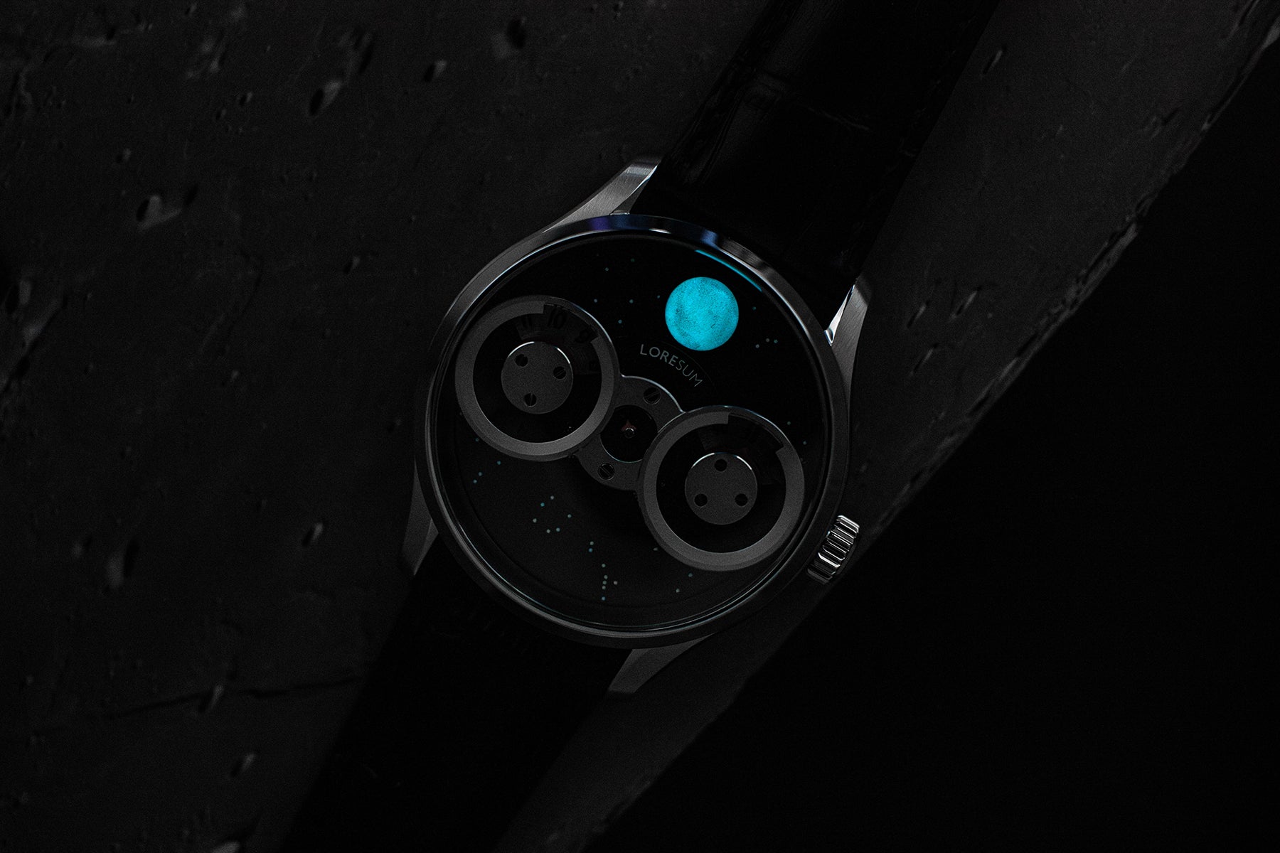 LS03 - The Wandering Moon – Loresum Watches