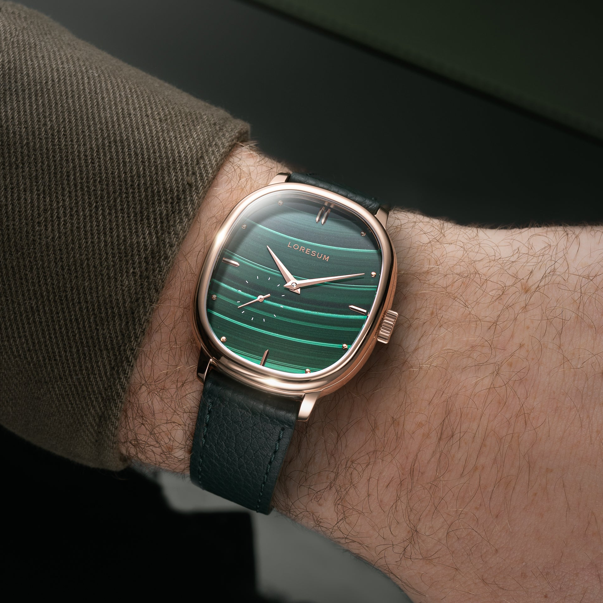 LS06 - Malachite wrist roll shot