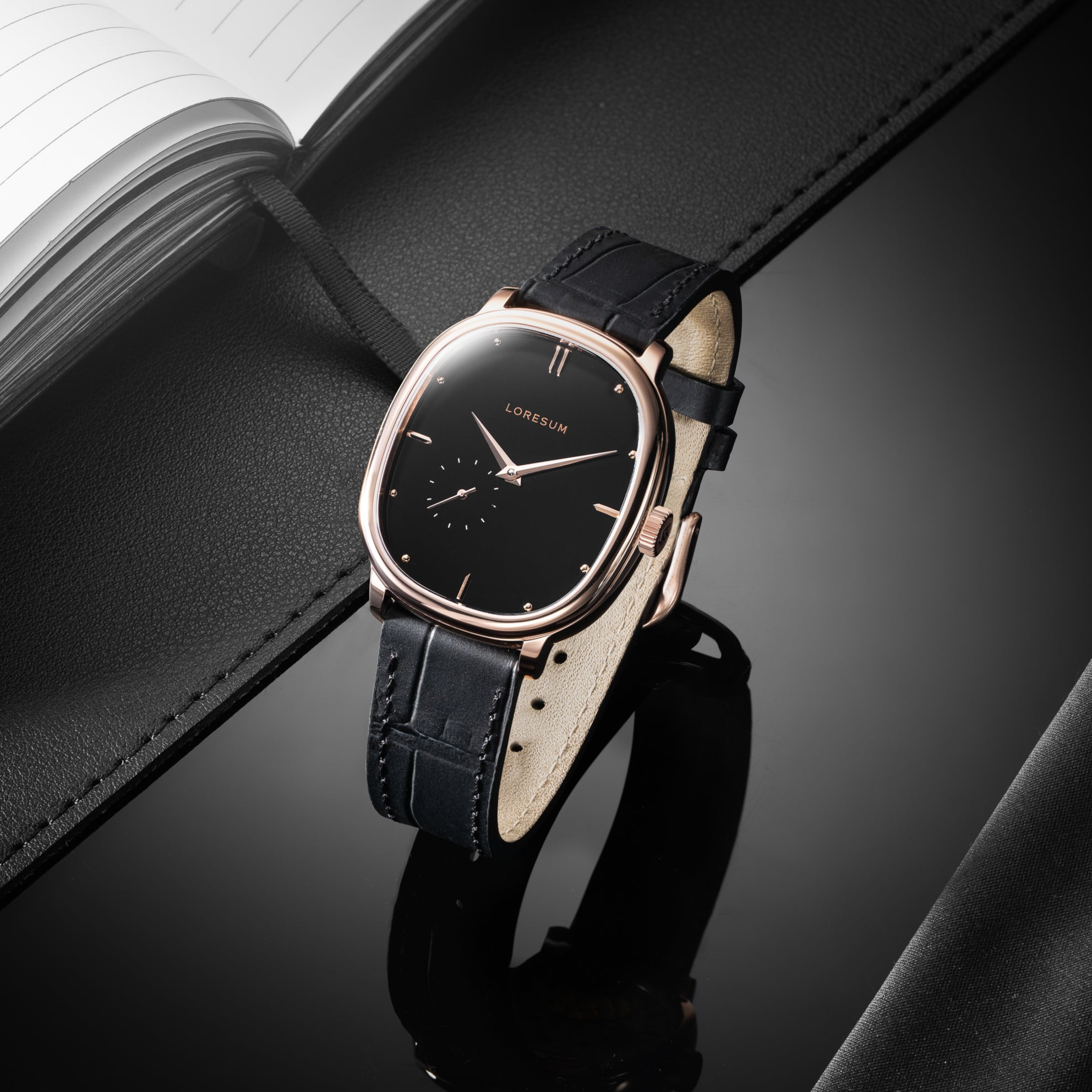 LS06 - Onyx table roll